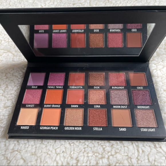 NEW KAB Cosmetics Day + Night eyeshadow palette. Beautiful shades 🥰🤗 - Picture 4 of 5